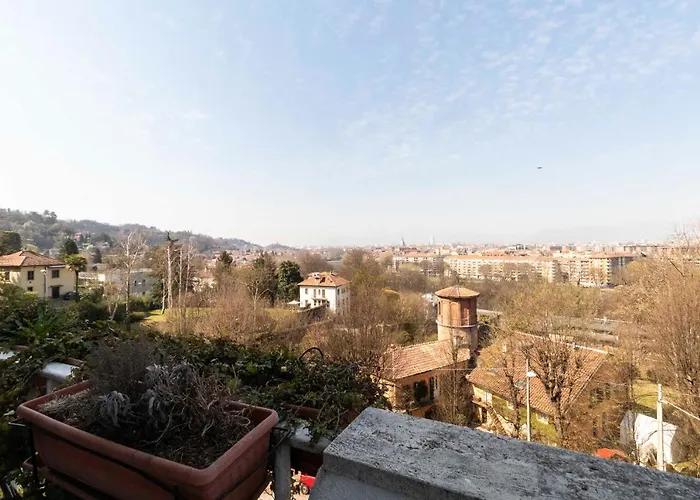 Guesthost - Charming With Parking! * Torino