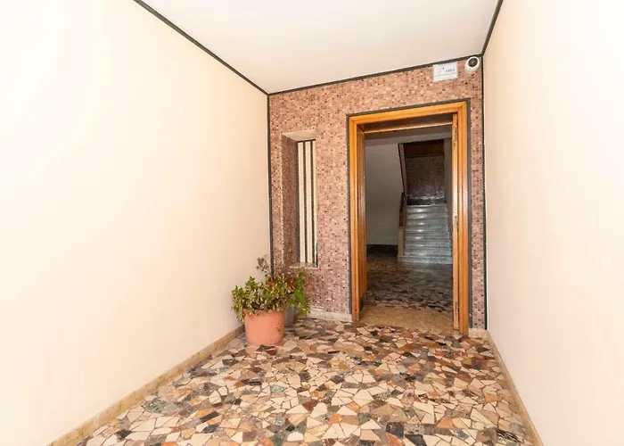 Guesthost - Charming With Parking! * Turin